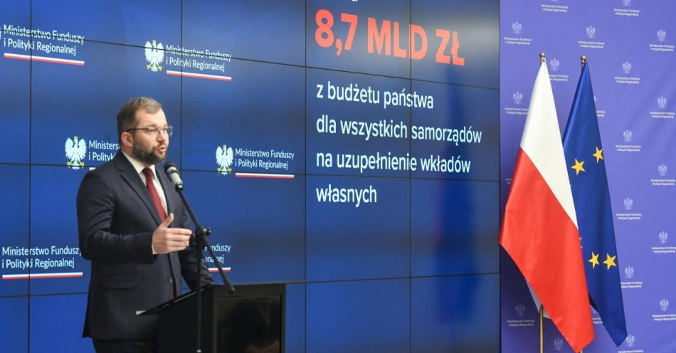 zdjęcie: Rząd wesprze samorządy kwotą 8,7 mld zł z budżetu państwa, by mogły korzystać z funduszy UE / fot. PAP