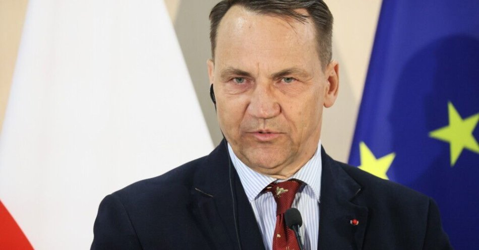 zdjęcie: Sikorski zaapelował o ustanowienie 11 stycznia Międzynarodowym Dniem Niezawisłości Sędziowskiej / fot. PAP