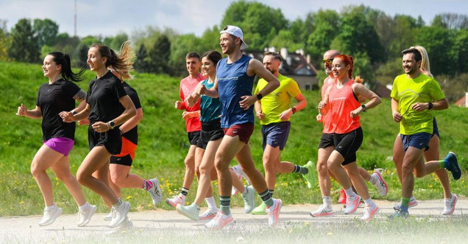 zdjęcie: Sobotnie zajęcia sportowe dla dorosłych / fot. UM Kraków / Fot. materiały prasowe