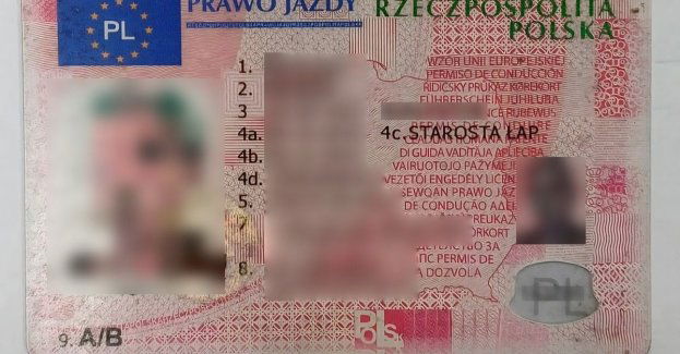 66 letni kierowca z fałszywym prawem jazdy grozi do 5 lat