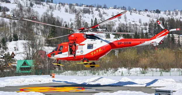 Tatry: ewakuacja turystów śmigłowcem z Doliny Pięciu Stawów
