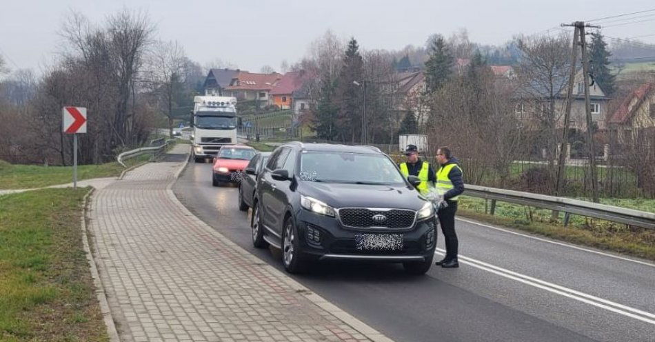 zdjęcie: „Bo życie jest lepsze niż picie” - inicjatywa gromnickich urzędników i policjantów / fot. KMP w Tarnowie