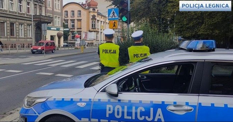zdjęcie: Przygotowujesz się do wakacyjnych podróży ? przeczytaj rady legnickich policjantów / fot. KMP w Legnicy