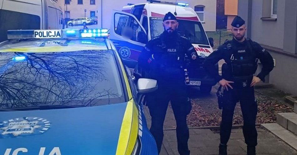 zdjęcie: Policjanci odnaleźli nastolatkę w kryzysie psychicznym po tym jak zgłoszono jej zaginięcie / fot. KPP w Lęborku