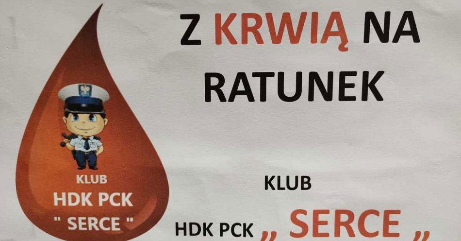 zdjęcie: KRWIOBUS ponownie zaparkował przy płockiej komendzie / fot. KMP w Płocku