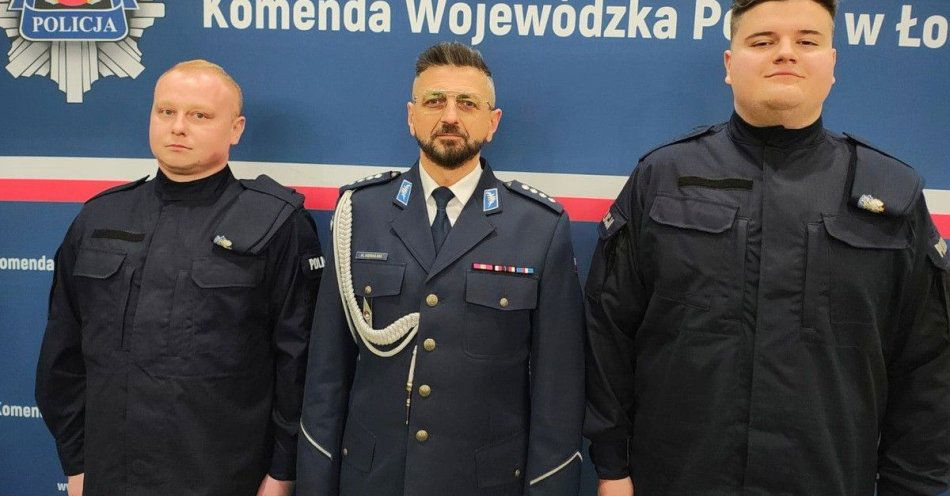 zdjęcie: Nowi policjanci w rawskiej komendzie zaczynają służbę / fot. KPP w Rawie Mazowieckiej