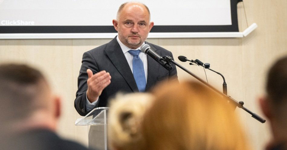 zdjęcie: Samorządowcy zrzeszeni w Komitecie Regionów żądają decentralizacji polityki spójności / Fot. PAP/ T. Żmijewski
