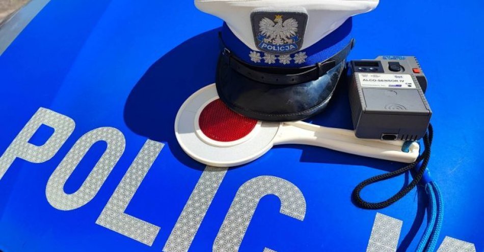 zdjęcie: Nietrzeźwa 34-latka zatrzymana przez obornickich policjantów. Kobieta nie posiadała również uprawnień do kierowania / fot. KPP w Trzebnicy
