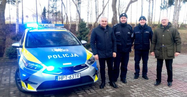 Nowy oznakowany radiowóz trafił do lubawskich funkcjonariuszy