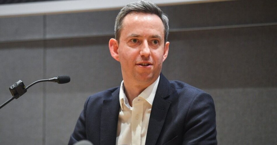 zdjęcie: Poseł Marcin Ociepa oskarża rządzących o sabotowanie rewitalizacji Góry św. Anny / fot. PAP