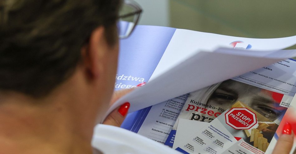 zdjęcie: Wsparcie dla osób dotkniętych przemocą domową / Fot. Mikołaj Kuras dla UMWKP