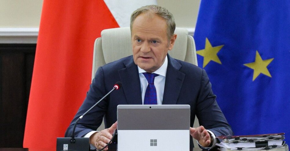 zdjęcie: Tusk: ok. 60 zł oszczędności na tankowaniu dzięki pakietowi CPN / Warszawa, 31.03.2026. Premier Donald Tusk podczas posiedzenia rządu w KPRM w Warszawie, 31 bm. Rząd zajmie się m.in. projektem ustawy o systemach sztucznej inteligencji, która ma wdrożyć w Polsce unijny akt o sztucznej inteligencji. Projektowane przepisy powołują organ nadzoru rynku AI, czyli Komisję Rozwoju i Bezpieczeństwa Sztucznej Inteligencji. (sko) PAP/Paweł Supernak