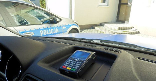 Przypominamy, że każdy kierowca ma możliwość bezgotówkowego rozliczenia mandatów