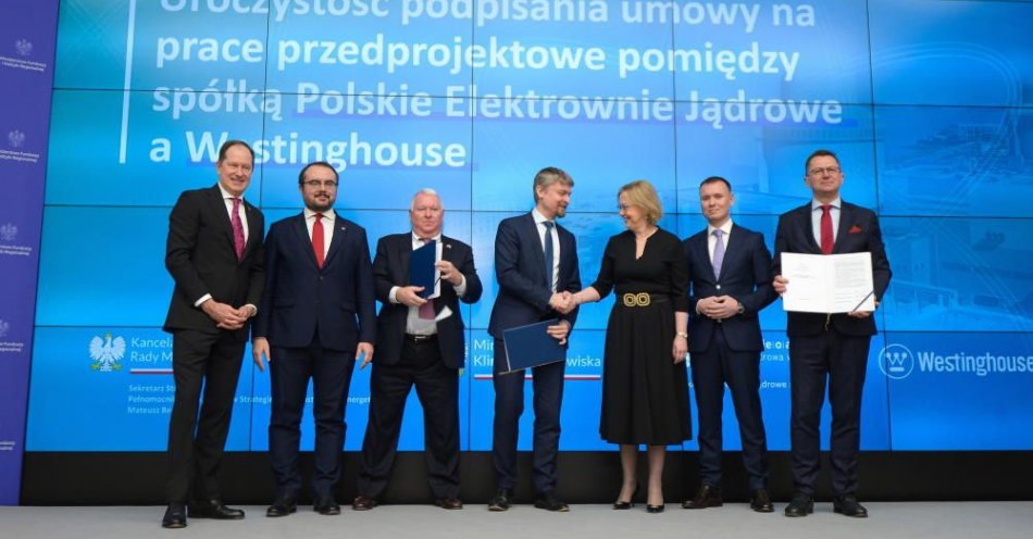 zdjęcie: PEJ podpisały z Westinghouse umowę na prace przedprojektowe ws. elektrowni jądrowej / fot. PAP