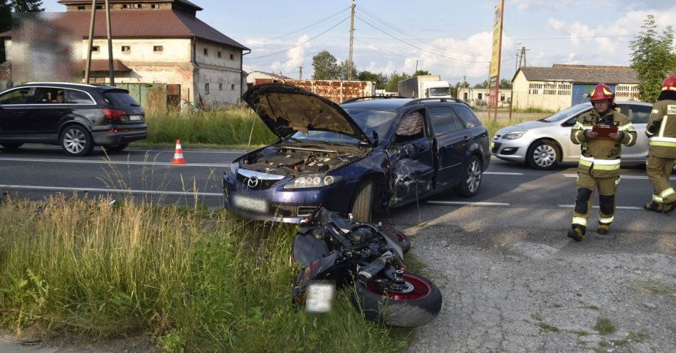 zdjęcie: Wypadek motocyklisty w Lisiej Górze / fot. KMP w Tarnowie