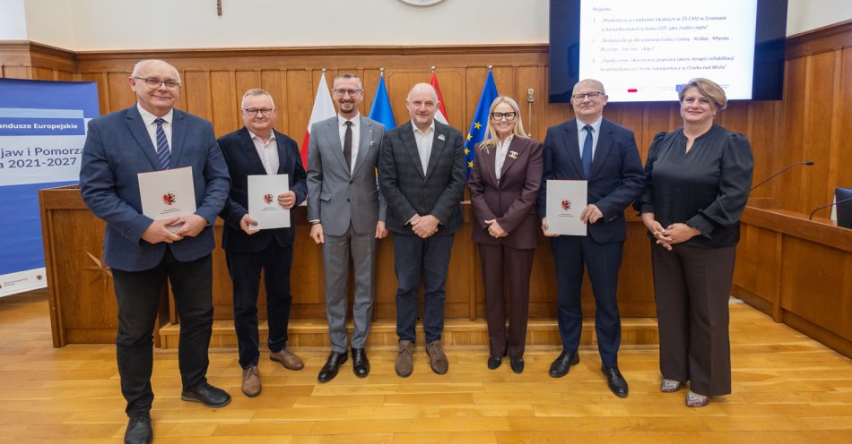 zdjęcie: Drogowe inwestycje nabierają tempa / fot. Tomasz Czachorowski/eventphoto.com.pl dla UMWKP
