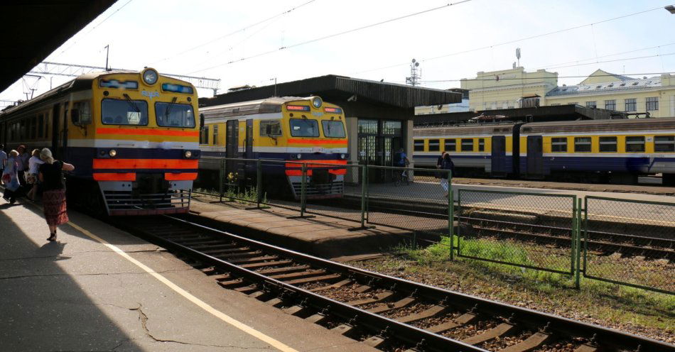 zdjęcie: Koleje Śląskie szkolą pracowników z reagowania w sytuacjach konfliktowych / v42683637