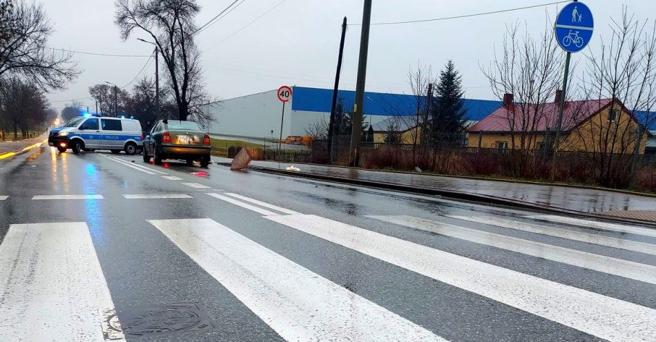 zdjęcie: Potrącenie dwóch kobiet na przejściu dla pieszych / fot. KPP w Rawie Mazowieckiej