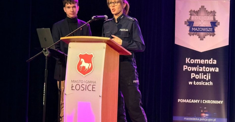 zdjęcie: VI Łosicki Dzień Seniora uczy świadomych decyzji / fot. KPP w Łosicach