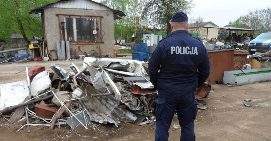 zdjęcie: Akcja RAW – policjanci działali wspólnie ze strażnikami ochrony kolei / fot. KPP Opatów