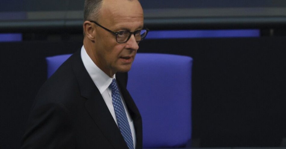 zdjęcie: Kandydat na kanclerza Friedrich Merz przegrał głosowanie w Bundestagu / fot. PAP