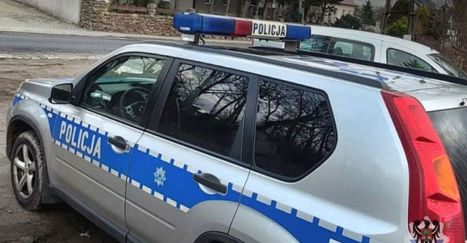 zdjęcie: Powstrzymaj się od jazdy, jeżeli nie posiadasz uprawnień do kierowania pojazdami. Kolejny zatrzymany przestępca drogowy / fot. KMP w Wałbrzychu