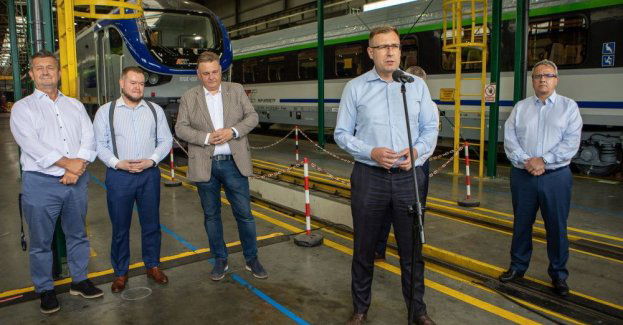 Skupiliśmy potężne środki finansowe na przywrócenie Polakom kolei
