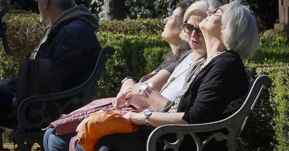 zdjęcie: Jeśli w wieku 40, 50 lat zaczynamy myśleć o emeryturze, to jest już trochę późno / fot. PAP