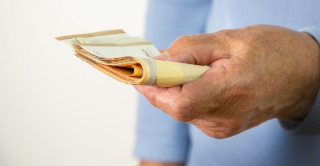 Seniorze! Nie oddawaj pieniędzy oszustom!