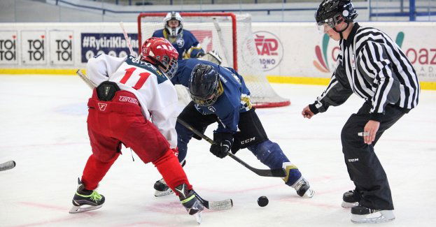 Polscy hokeiści na lodzie zaczynają sezon w Budapeszcie, celem powrót do Elity