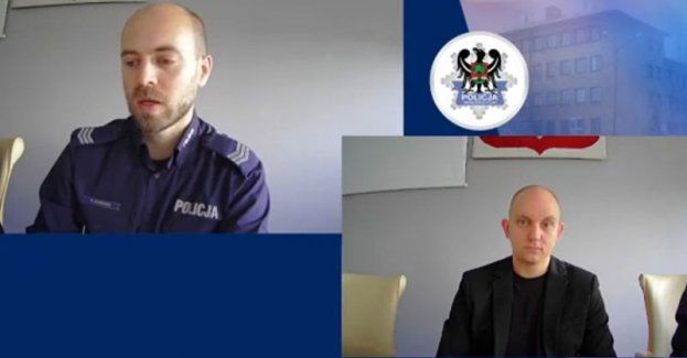 Obejrzyj kolejny odcinek programu „Senior Online". Naszym gościem tym razem był pracownik Zakładu Ubezpieczeń Społecznych [VIDEO]