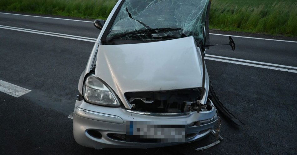 zdjęcie: Zderzenie na skrzyżowaniu. Trzy osoby trafiły do szpitala. / fot. KMP Chełm
