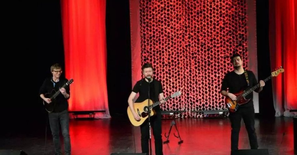 zdjęcie: Bułat Okudżawa - najpiękniejsze pieśni i ballady - koncert zespołu Piramidy / kupbilecik24.pl / Bułat Okudżawa - najpiękniejsze pieśni i ballady - koncert zespołu Piramidy