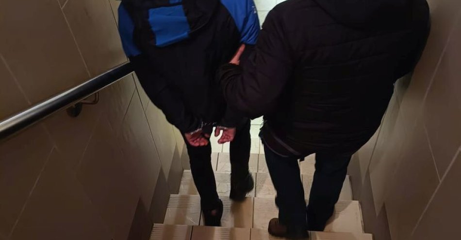 zdjęcie: Jeleniogórska policja zatrzymała 25 poszukiwanych / fot. KMP w Jeleniej Górze