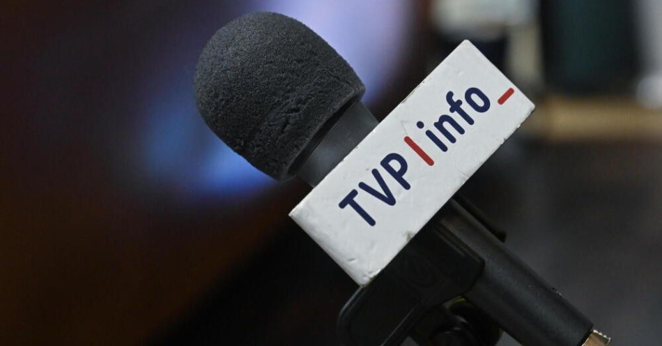 zdjęcie: Konfederacja postuluje likwidację TVP Info / Warszawa, 13.01.2025. Mikrofony stacji TVP Info - zdjęcie ilustracyjne. (doro) PAP/Andrzej Jackowski