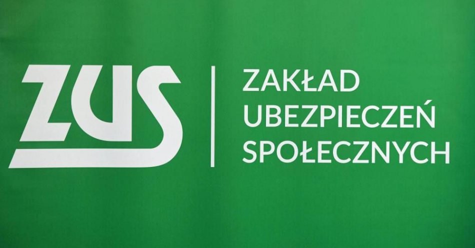 zdjęcie: ZUS zachęca do wnioskowania o 500 plus przez mZUS; złożono już 1,5 mln wniosków / fot. PAP