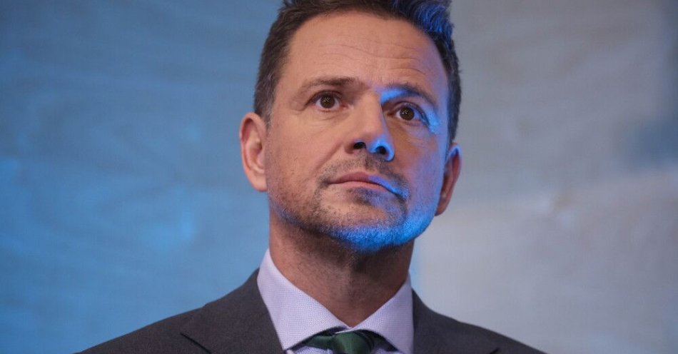 zdjęcie: Ostrołęka: prawomocny wyrok w sprawie kradzieży banerów Rafała Trzaskowskiego / Warszawa, 19.12.2025. Prezydent m.st. Warszawy Rafał Trzaskowski podczas konferencji prasowej tow. podpisaniu umowy na rozbudowę Muzeum Powstania Warszawskiego, w Warszawie, 19 bm. w siedzbie MPW. (jm) PAP/Leszek Szymański