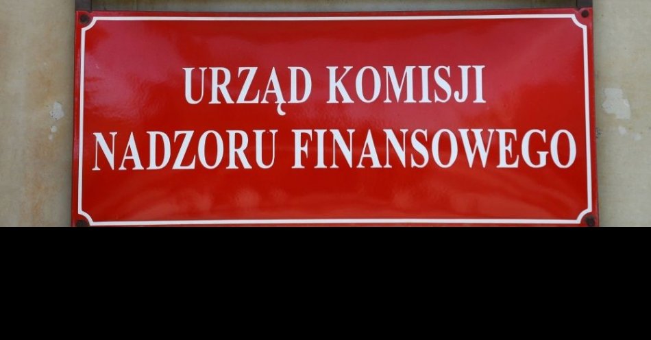 zdjęcie: UKNF ostrzega przed oszustami podszywającymi się pod jego pracowników / fot. PAP