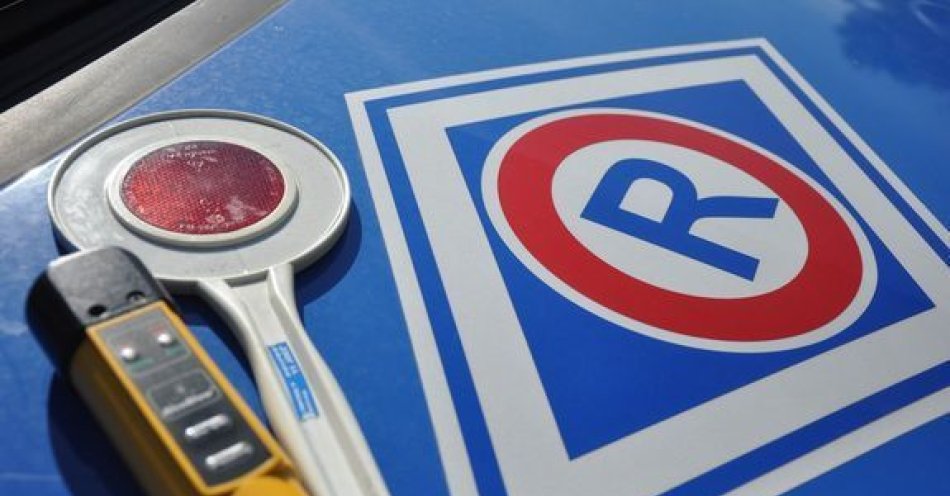 zdjęcie: 18 latek bez uprawnień i w niedopuszczonym Volvo zatrzymany za prędkość / fot. KPP Włodawa