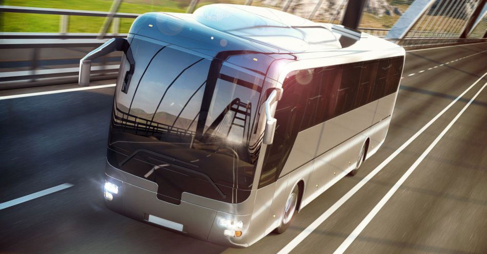 zdjęcie: Po wypadku autobusu i ciężarówki zablokowana trasa S7 w Powierzu (aktl.) / v20626577