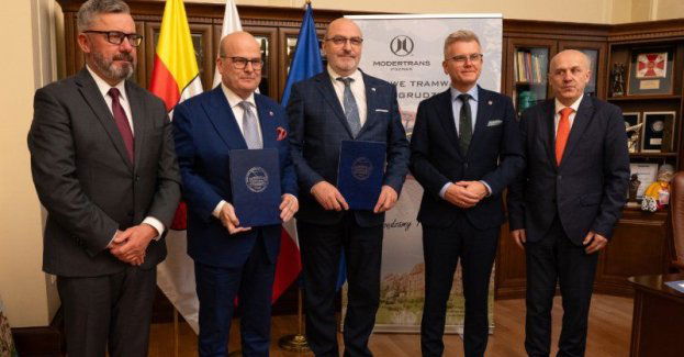 Umowa na zakup trzech nowych wozów tramwajowych