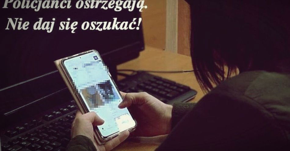 zdjęcie: Oszukana na pracownika banku straciła blisko 700 tys. zł / fot. KMP Białystok