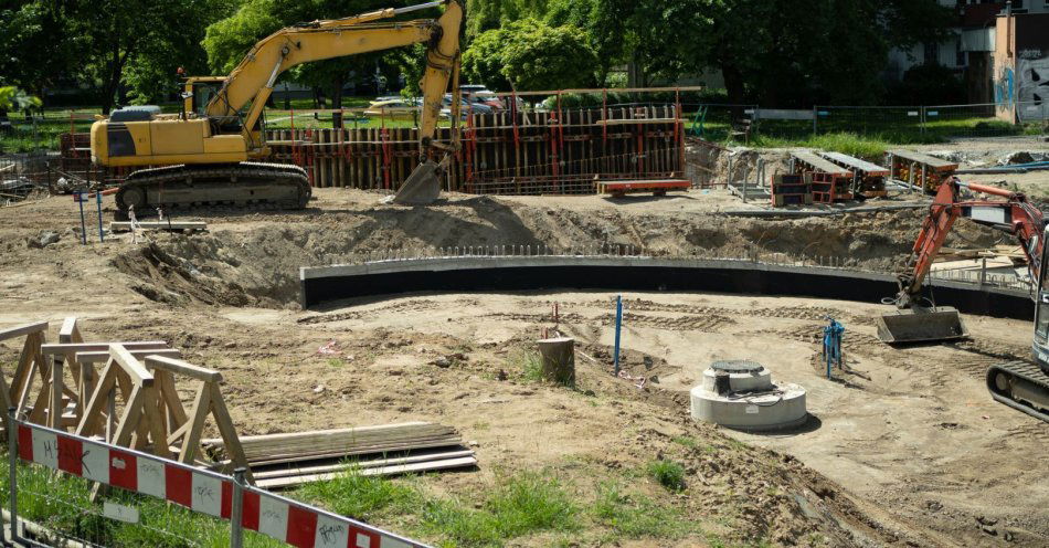 zdjęcie: Kluczowa inwestycja dla powiatu wrocławskiego - rozpoczęta / v51216543