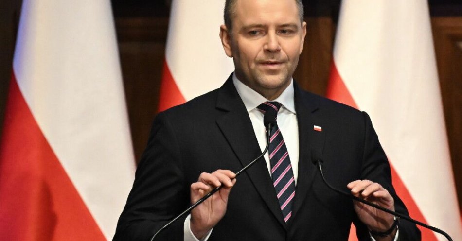zdjęcie: Prezydent o podpisaniu ustawy o pomocy Ukraińcom: realizuję rozsądnie to, co zapowiedziałem / Gdańsk, 01.10.2025. Prezydent Rzeczypospolitej Polskiej Karol Nawrocki na inauguracji roku akademickiego 2025/2026 Politechniki Gdańskiej, 1 bm. (amb) PAP/Adam Warżawa