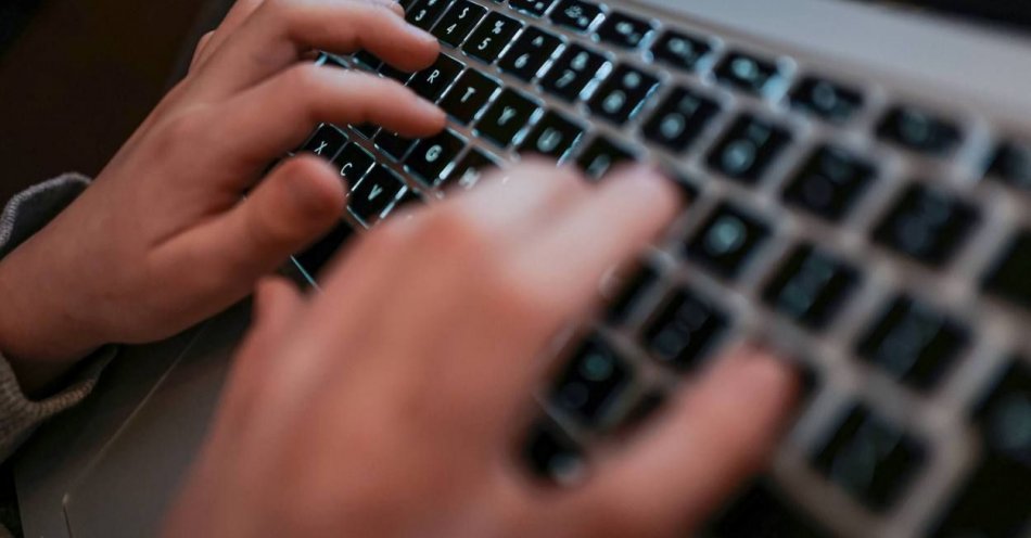 zdjęcie: Ponad 5 tys. dzieci skorzystało dotąd z programu dla osób uzależnionych od nowych technologii / fot. PAP