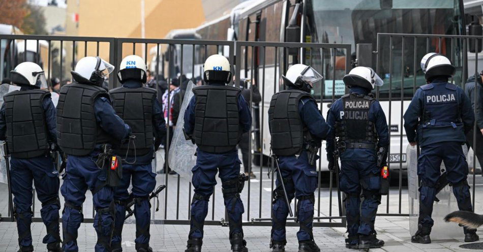 zdjęcie: Podwyżki w policji pod znakiem zapytania przez weto prezydenta / fot. PAP