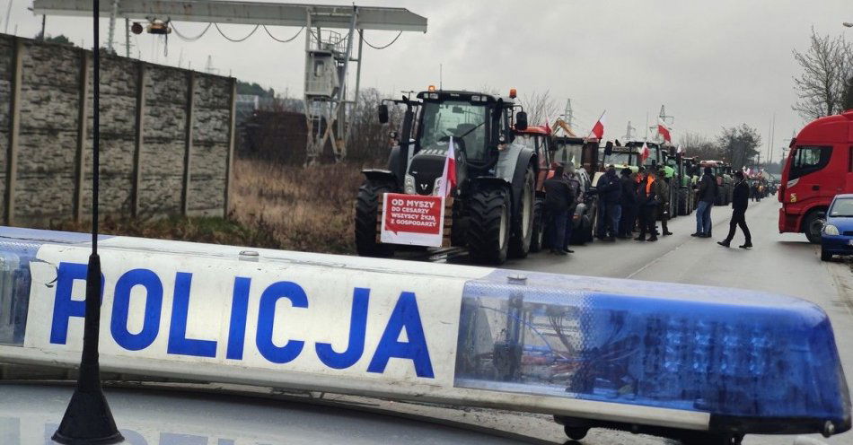 zdjęcie: Protest rolników z powiatu łaskiego odbył się bez zdarzeń / fot. KPP w Łasku