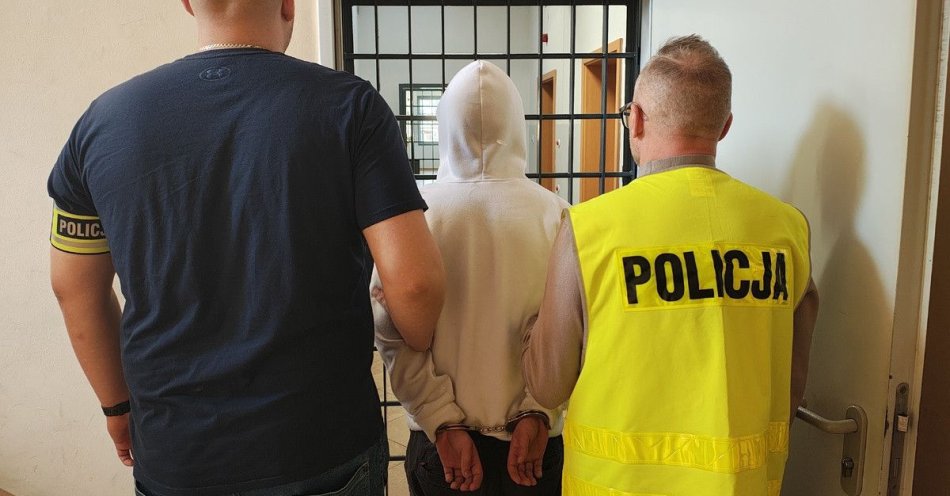 zdjęcie: Tomaszowianin aresztowany po znalezieniu ponad 180 g narkotyków / fot. KPP w Tomaszowie Mazowieckim