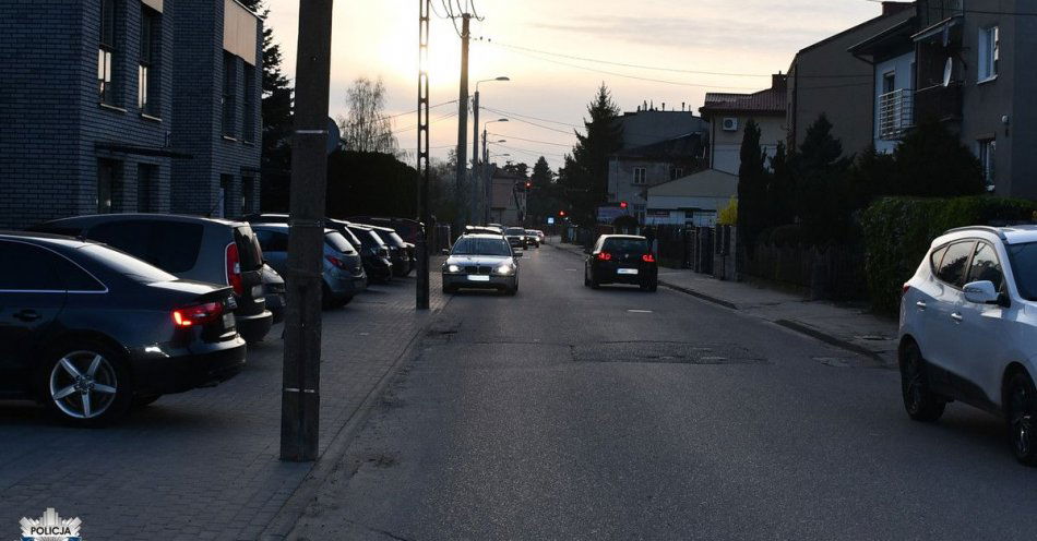 zdjęcie: Wypadek na ul. Wymyślin w Mławie, ranna 9-letnia dziewczynka / fot. KPP w Mławie