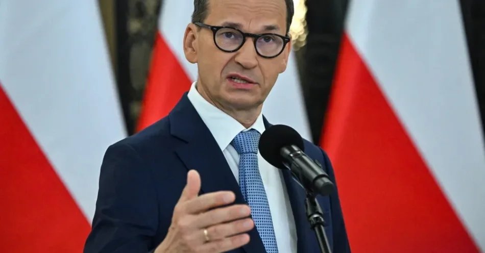 zdjęcie: Morawiecki o projekcie budżetu: sygnał alarmowy dla wszystkich Polaków / Warszawa, 03.09.2026. Przewodniczący KP Rozwój Plus Mateusz Morawiecki podczas konferencji prasowej w Sejmie, 3 bm. Klub Rozwój Plus zebrał wymaganą liczbę podpisów pod projektem uchwały ws. komisji śledczej ds. zbadania afery Zondacrypto. (jm) PAP/Piotr Nowak